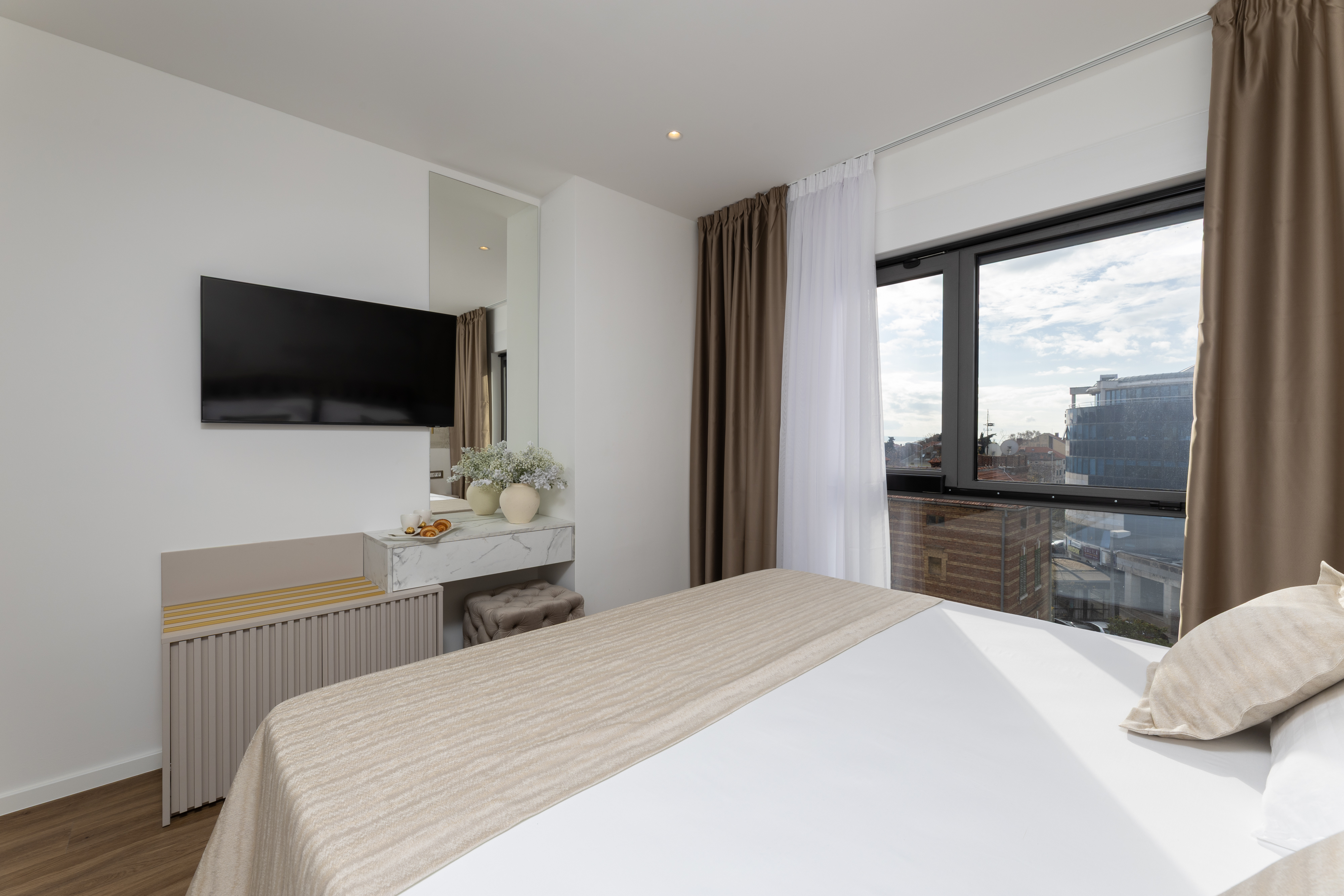 Comfort Double or Twin Room - Image 3