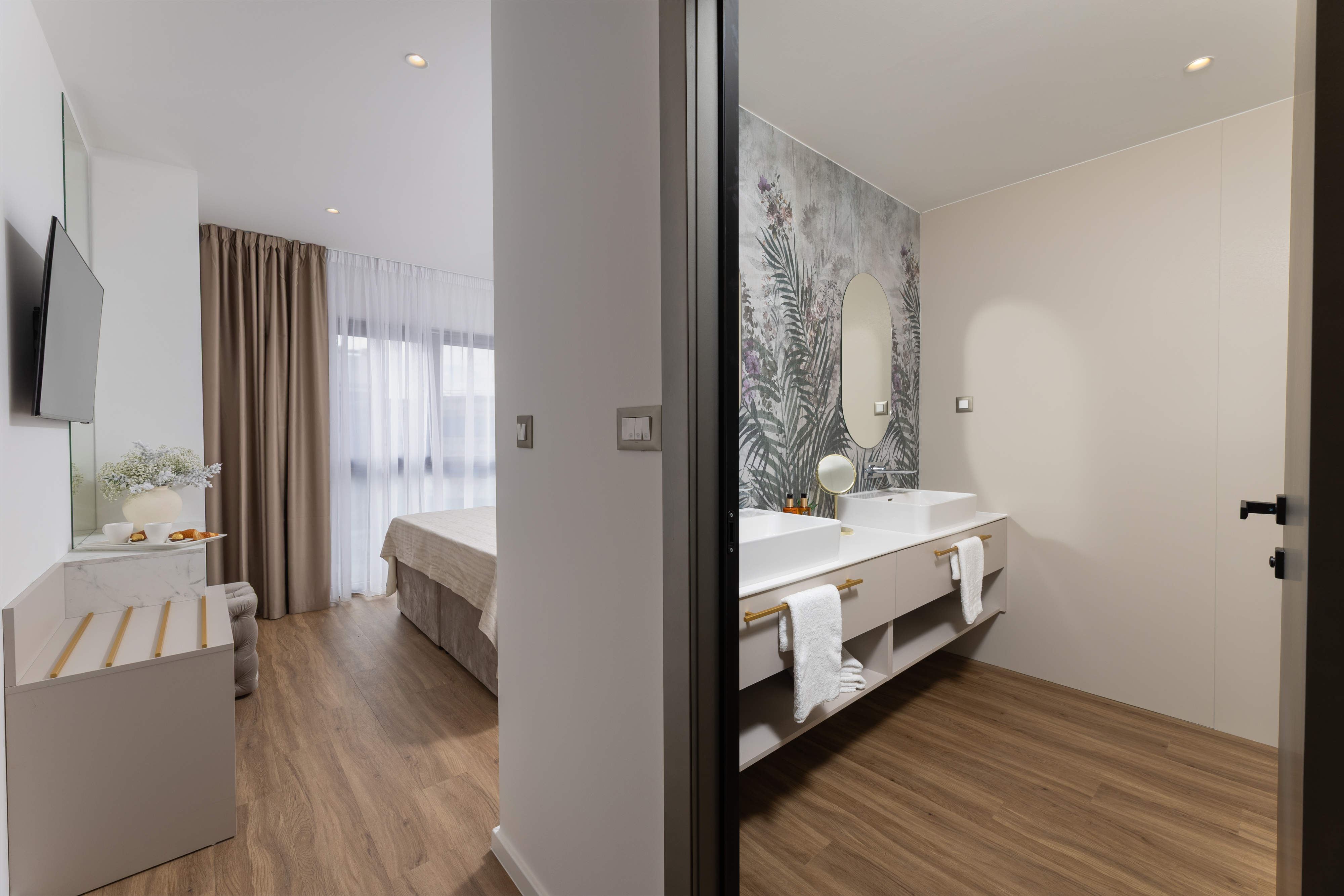 Comfort Double or Twin Room - Image 4