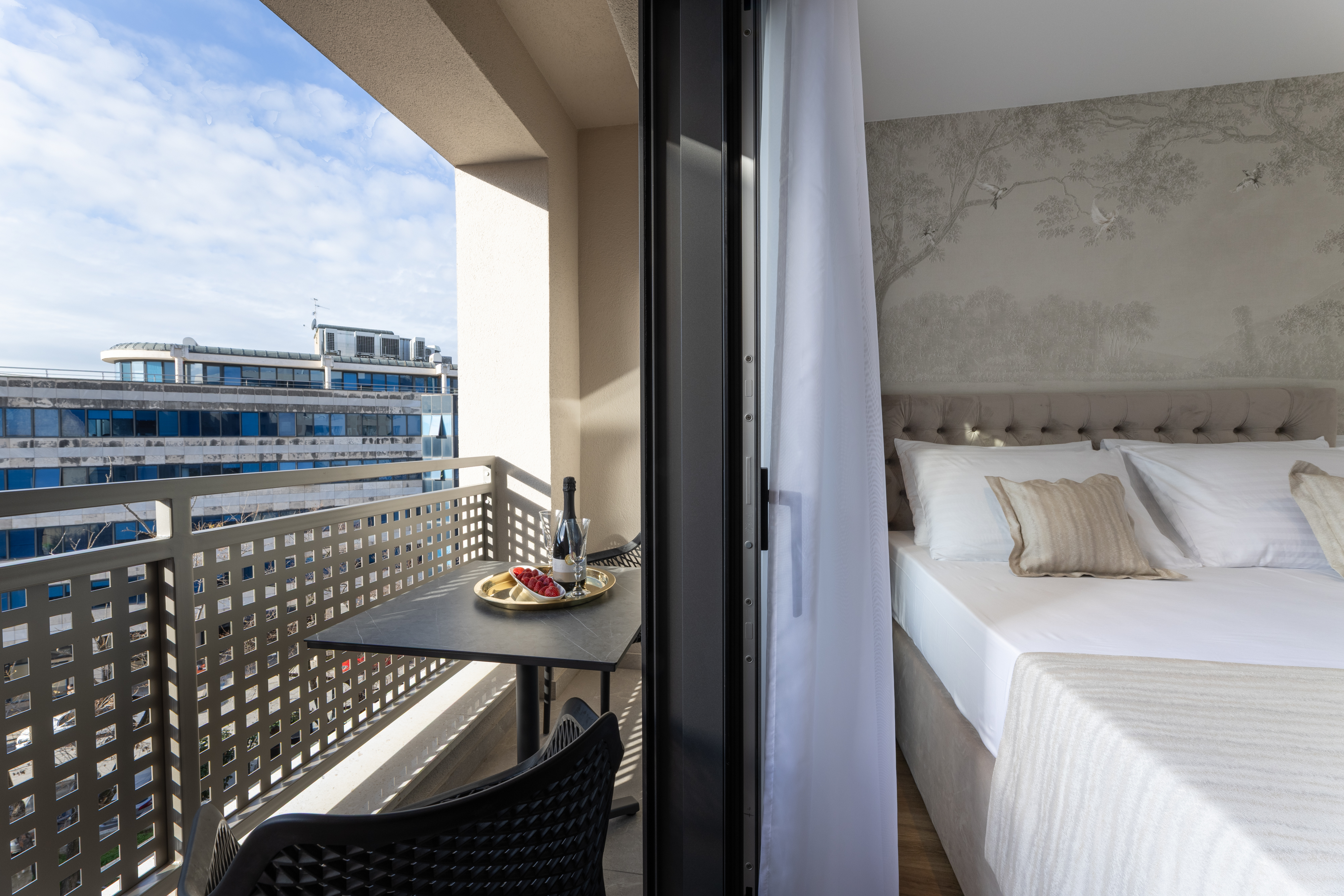 One Bedroom Suite - Image 8