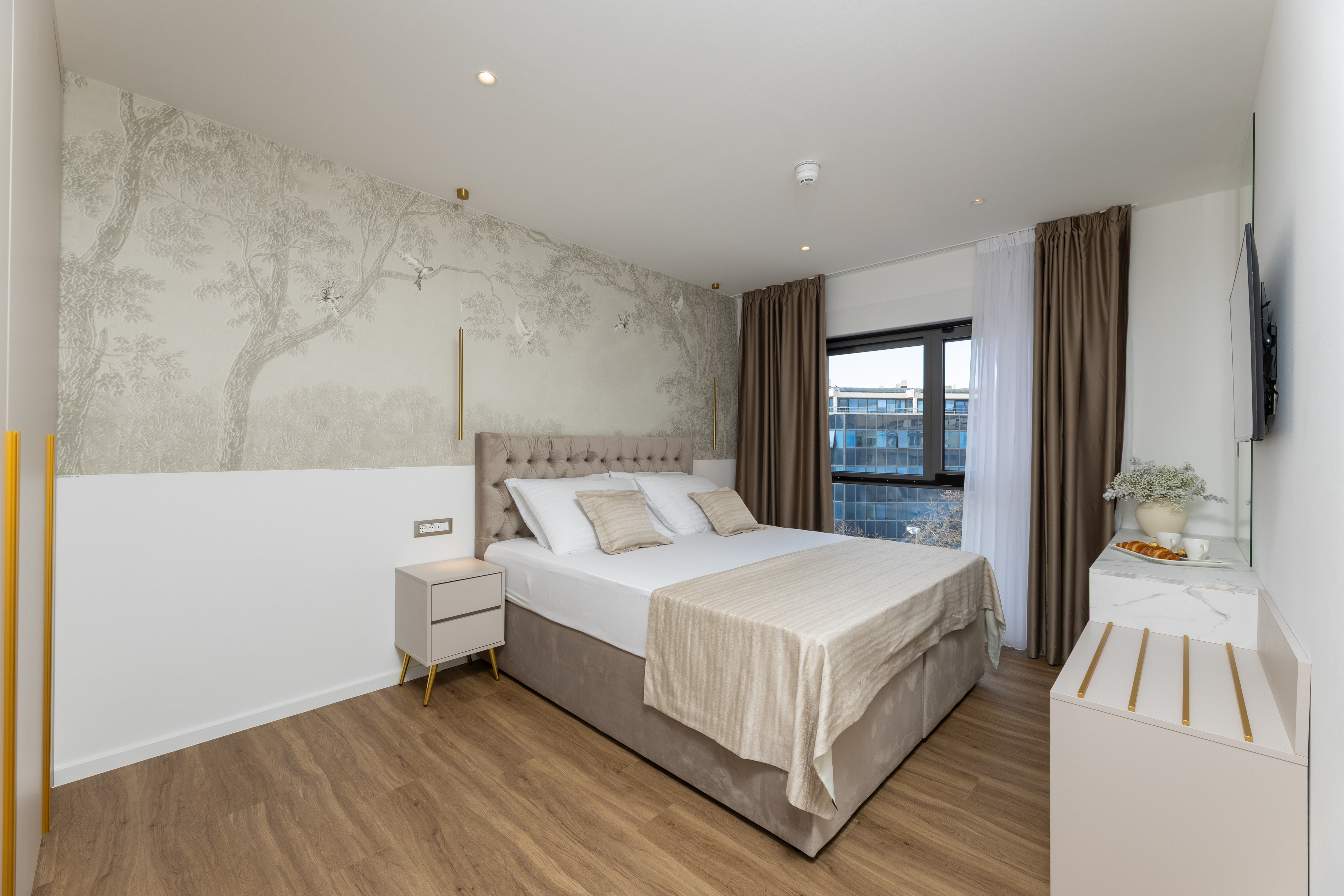 Superior Double Room - Image 2